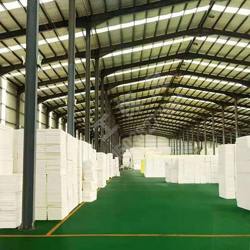 如何解決聚苯板截面發泡或出料不均勻導致的破泡？